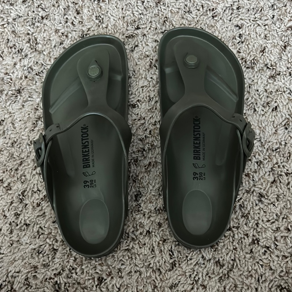 NWOT Birkenstock Dark Green Slides